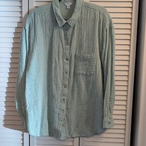 Time and Tru women's Light Green Button Down Shirt